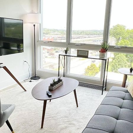 Studio Apartment, Queen Bed, Wifi, Kitchen, Washer & Dryer In Charlotte Exterior foto