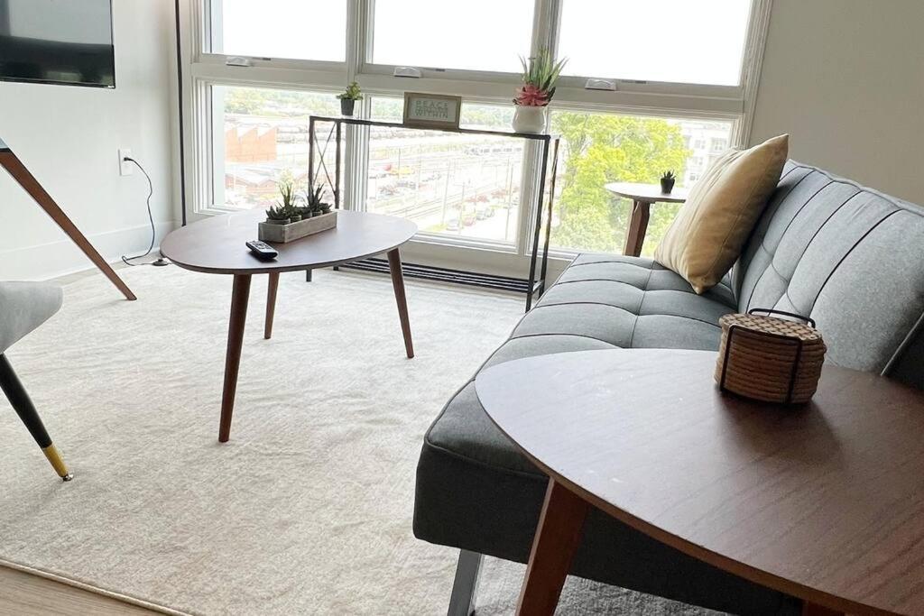 Studio Apartment, Queen Bed, Wifi, Kitchen, Washer & Dryer In Charlotte Exterior foto