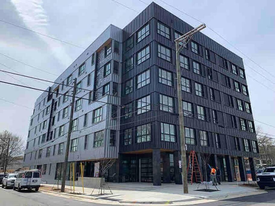 Studio Apartment, Queen Bed, Wifi, Kitchen, Washer & Dryer In Charlotte Exterior foto